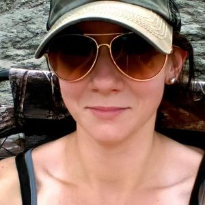 Meet your Posher, Cheri